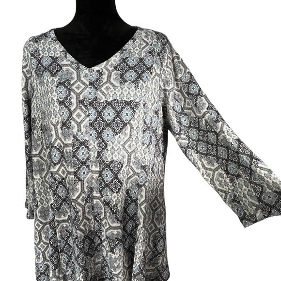 Westport Silver Blue Metallic Sweater Floral Knit Pullover V-Neck Asymmetrical - Picture 5 of 12